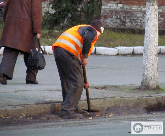 Житомирські комунальники взялися за ремонт вулиці Московської +ФОТО
