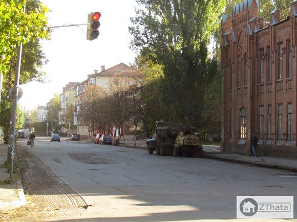Житомирські комунальники взялися за ремонт вулиці Московської +ФОТО