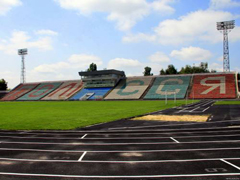 Ремонт центрального стадіону у Житомирі: службове недбальство, потьоки на стінах та ще 3 млн.грн. з бюджету